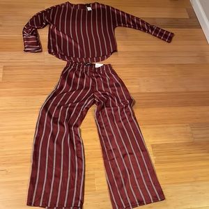 🌻Nwt Express set of maroon striped top and bottoms pinstripe